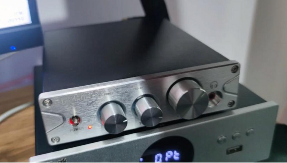 Independent Audio Store | Amplifiers, Preamplifiers & DACs – BrzHifi